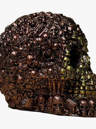 Skull mit rot-goldenen Totenköpfen verziert
